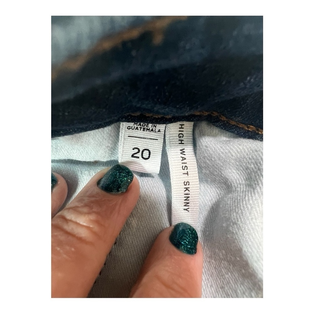 LOFT Plus High Rise Button Front Fray Hem Jeans Authentic Indigo Wash - Picture 9 of 15